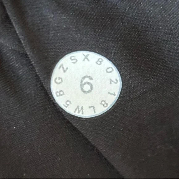 Lululemon On The Move Pants - Picture 2 of 5